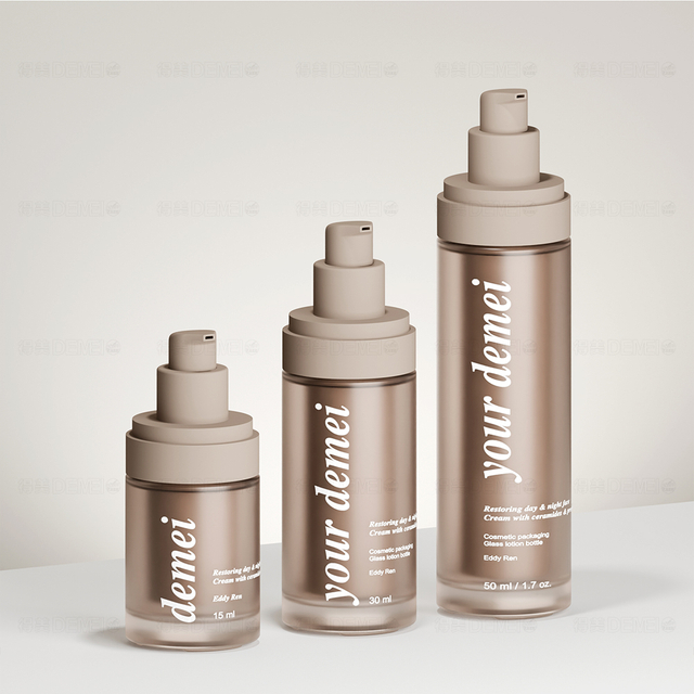 15ml 30ml 50ml Frosted Amber Glass ขวดปั๊มสุญญากาศสำหรับเซรั่มและขวดแก้วรีไซเคิล